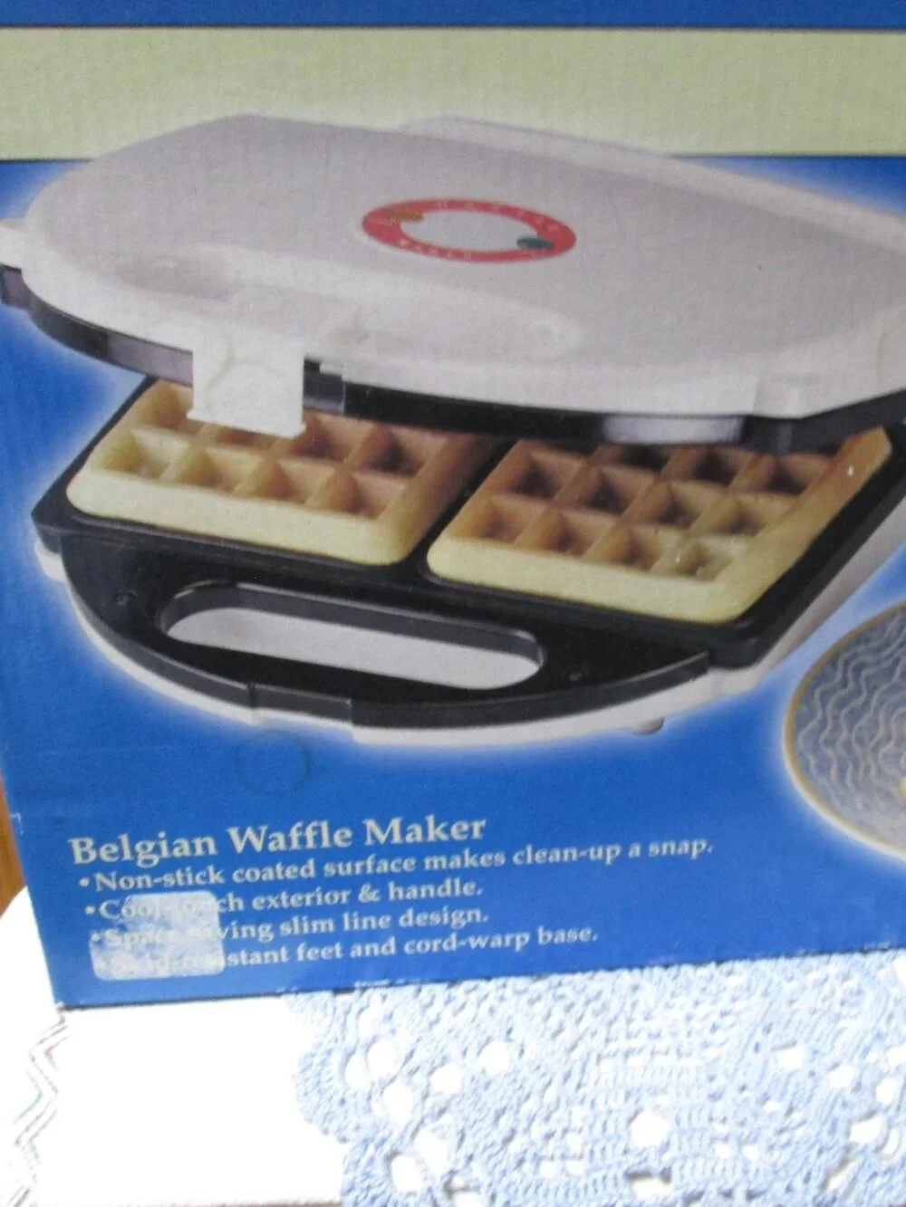 Vtg New in box Belgian waffle maker TSK 245 W non stick cool touch slim line